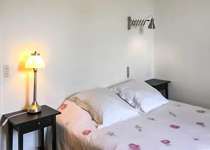 度假居 4 Bedroom In 埃特勒塔