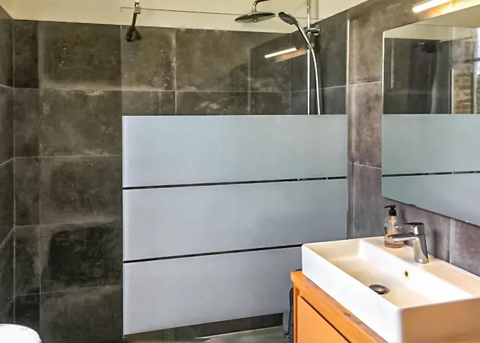 4 Bedroom In 埃特勒塔